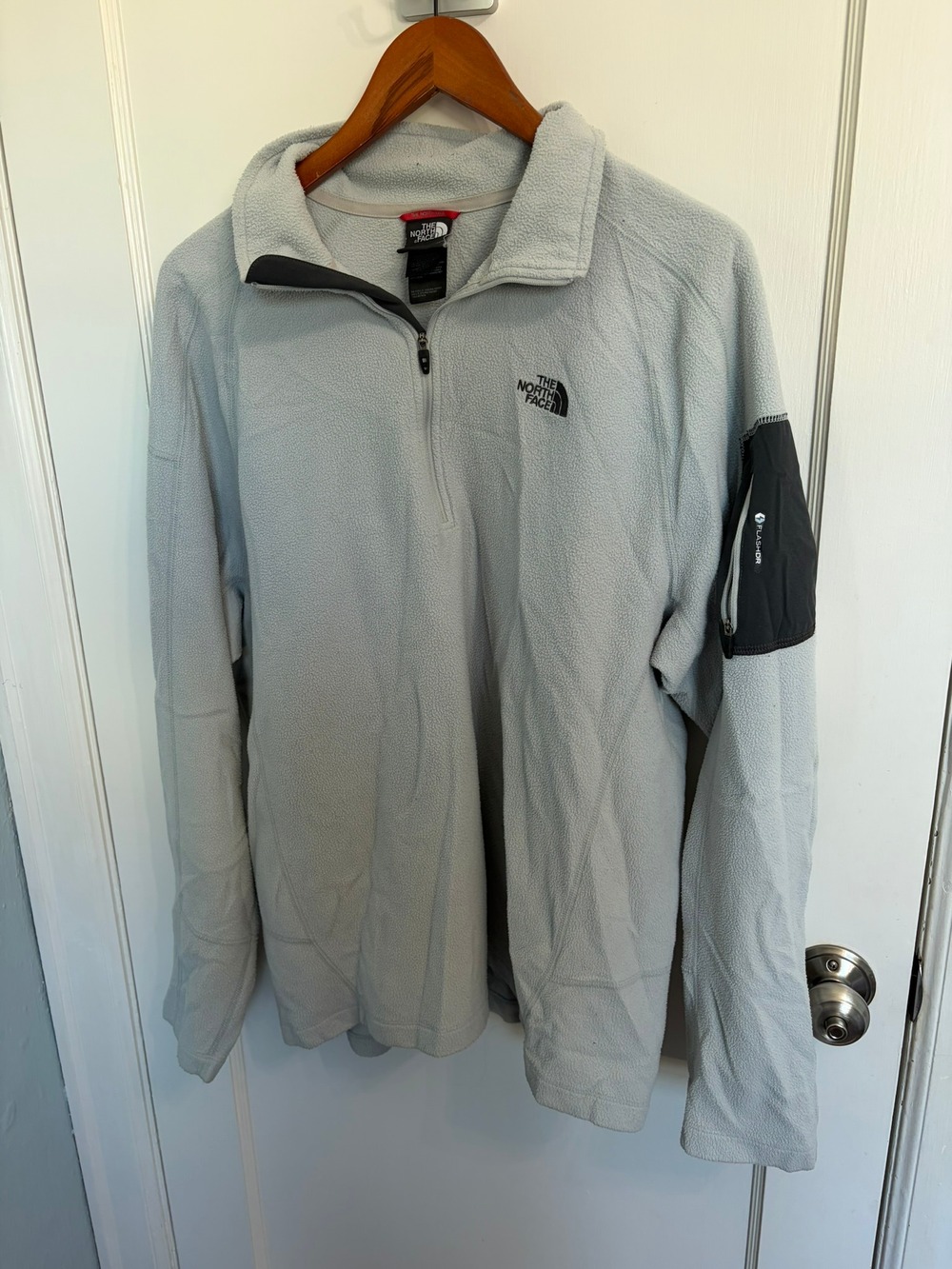 The North Face FlashDry 1/4 Zip Fleece Pullover Men's XL Gray